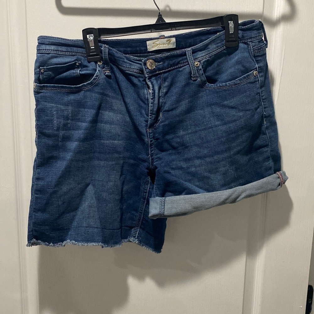 Super stretchy size 14